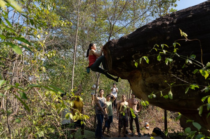Deep blue sea right 7A